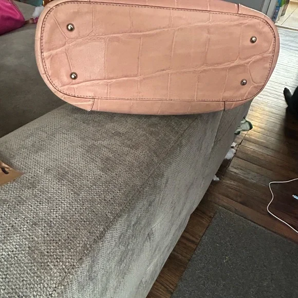 Dooney and bourke pink croc embossed doctor satchel - Picture 3 of 5